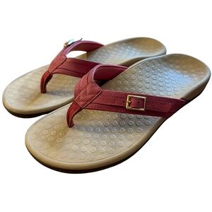 {Vionic} Women's Red Thong Sandals Size 8